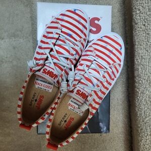 SPERRY X JAWS CREST VIBE RED Striped Slip On Shoes, Size 7.5, New In Box!